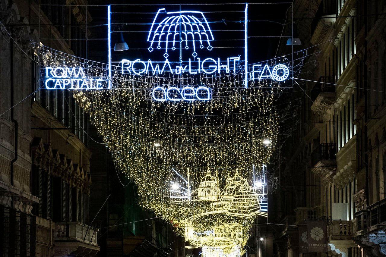 Medaarch illumina ancora il Natale di Roma.